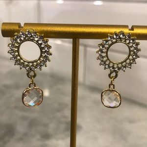 Round stud dangle gold earring elegant